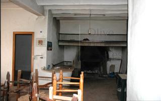 Bauernhof in Caudete. Terreno más casa en paraje