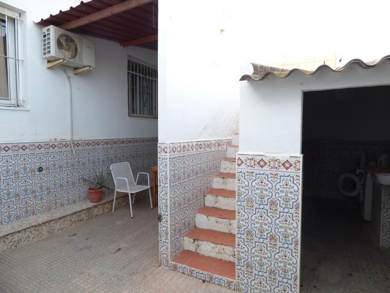 Foto 9b5418fa-a530-4cba-9a83-e05e7ad412c2. Xalet a paseo mayor 41 a Rebolledo Alicante