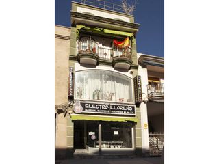 Edificio  Calle ayala. Edificio completo en venta en don benito local comercial y  vivi