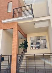 Casa adossada  Calle holanda. Adosado junto al parque grande en don benito (badajoz)