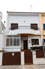 Maison jumelée  Calle tentudía. Casa adosada en venta en residencial los pinos en villanueva de