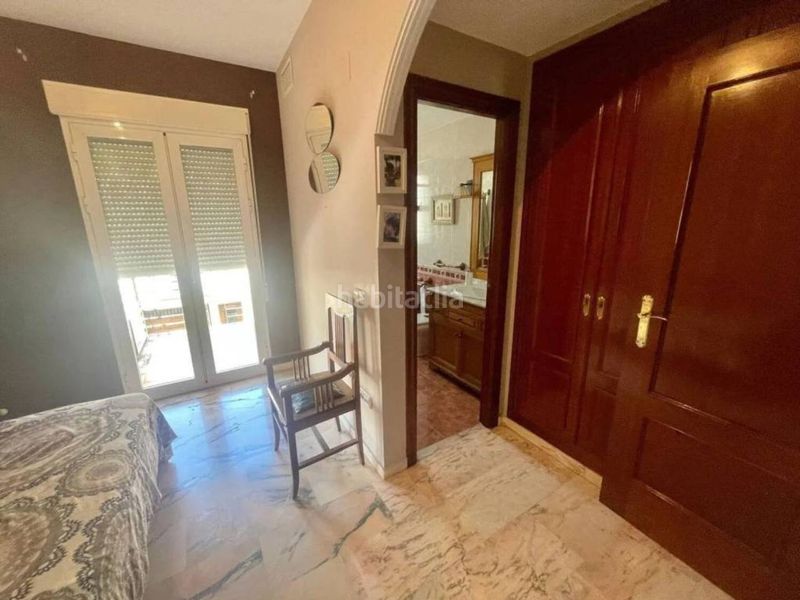 Foto b2de96a8-7da0-457a-ae25-d1b03cfca356. Casa adosada en Don Benito