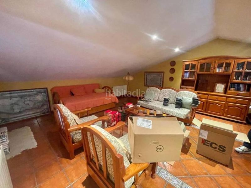 Foto eeb07305-ec77-4d97-8ce0-fc5e0c7c95e8. Casa adosada en Don Benito