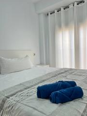 Lloguer Apartament a Playa Puerto de Sagunto. Apartamento moderno de dos dormitorios con balcón