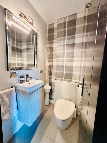 Foto 75da1894-1b63-490d-8c30-1c8e580c4681. Affitto attico con camino riscaldamento parcheggio in Línea de la Concepción (La)