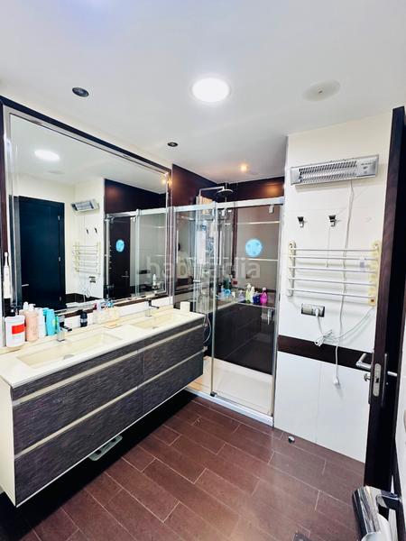 Foto c359690d-b885-46e9-be72-72a792eb6784. Affitto attico con camino riscaldamento parcheggio in Línea de la Concepción (La)