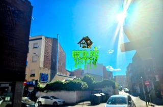 Terreno residencial en San Isidro. En venta terreno y edificio de 2 plantas  en centro madrid