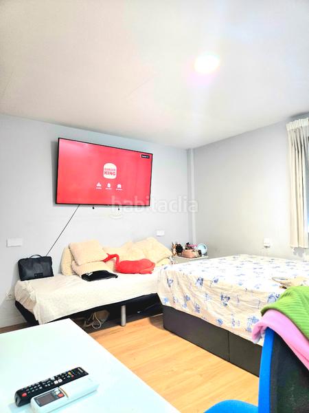 Foto 00854bcb-9ff0-42d0-b8b4-4c392ee4c8a7. Piso  en venta en plaza eleptica centro en Moscardó Madrid