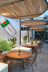 Location Local commercial à Bellas Vistas