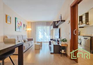 Etagenwohnung  Lope de vega. Amplio y luminoso piso seminuevo en el poblenou, barcelona