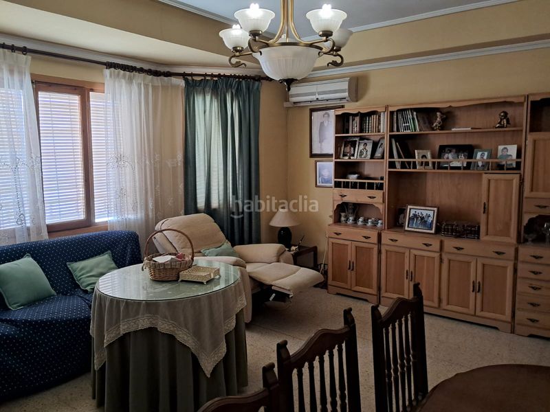 Foto e00e5a9f-8f87-4ac4-8432-536f63319827. Casa adossada amb calefacció aparcament a Tomelloso