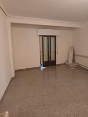 Maison jumelée à Tomelloso. Casa-chalet en venta en tomelloso ciudad real