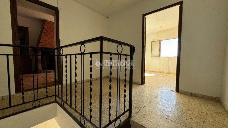 Foto 59488be2-b1fc-4903-822c-dd24ff5bfae1. Masia amb calefacció aparcament a Albondón