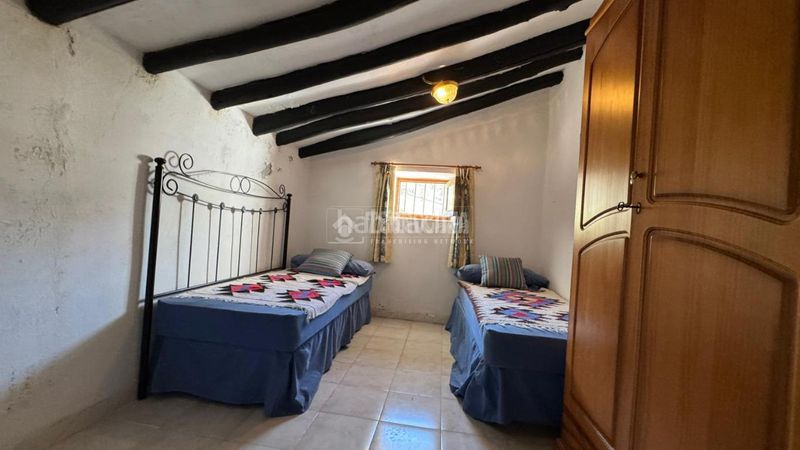 Foto 404a0004-15a0-478a-a709-c87e7e592e33. Masia amb calefacció aparcament a Gualchos