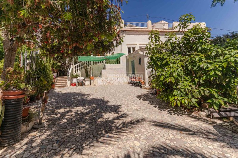 Foto d02edbe7-9782-488d-bb6c-dc6abe1e5d19. Casa amb calefacció a Albuñol