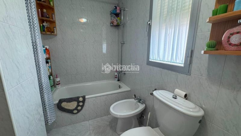 Foto c8e4688d-a49b-429f-9ef7-493cf9f506d1. Dúplex amb aparcament piscina a Calahonda - Carchuna Motril