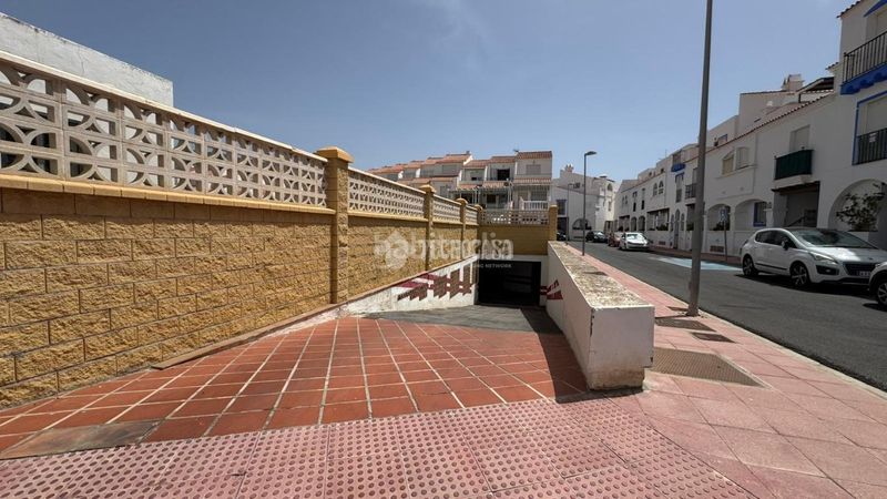 Foto 6ebe1891-f865-4b12-aa08-15942c31729d. Aparcament cotxe a Calahonda - Carchuna Motril