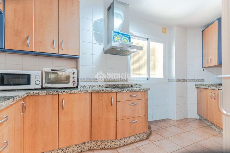 Foto c7015ad6-3ba5-4b07-9861-419a3080ac82. Pis amb aparcament a Cumbres Verdes Zubia (La)