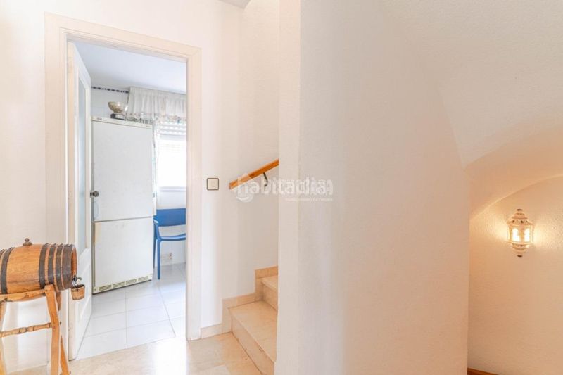 Foto a2e30b49-8369-46ca-b29c-b55abfa93852. Casa aparellada amb aparcament piscina a Calahonda - Carchuna Motril