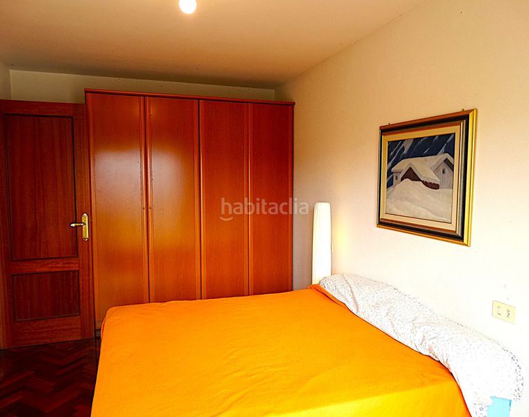 Foto 64a986b9-a114-484b-a848-23b0e58c0859. Casa adossada amb xemeneia aparcament a Miño
