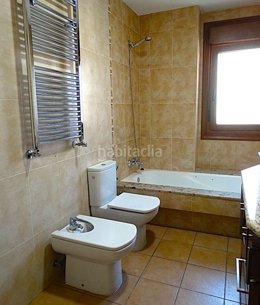 Foto d1dd100e-b170-42eb-83d1-70d77b0fd801. Xalet amb calefacció a Miño