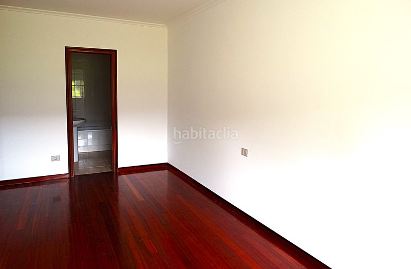 Foto 40693cf4-4448-4a85-be9b-efa89574bef8. Casa a rúa feira nova 14 a Valadouro (O)