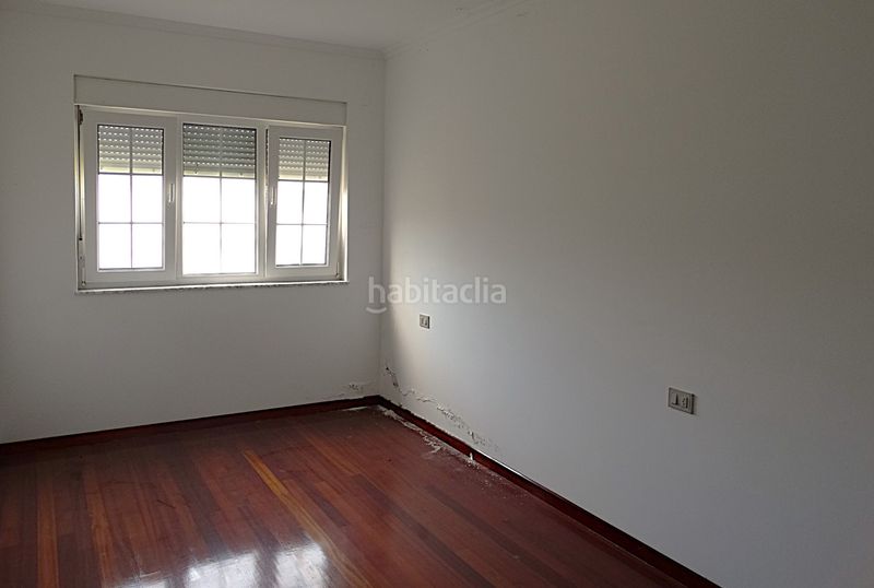 Foto 56e94c48-233d-49c8-a4e5-c214bb77353d. Casa a rúa feira nova 14 a Valadouro (O)