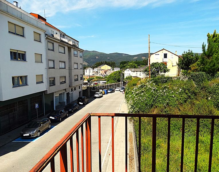Foto 9ac8dd92-52b6-4767-8af8-d6c125e756e8. Casa a rúa feira nova 14 a Valadouro (O)