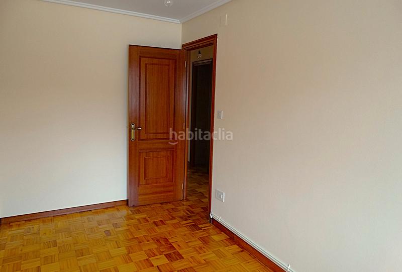 Foto a35ffa9c-055c-4a8d-beb2-38dce752ab70. Piso amplio y luminoso piso 1º recién reformado, sin ascensor, . en Mugardos