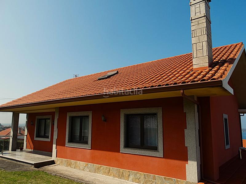 Foto 174e45e5-38d8-43e4-b30d-0b3464b8a6cf. Xalet amb calefacció aparcament piscina a Valdoviño