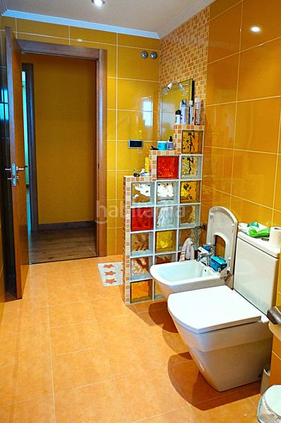 Foto c7dbd433-1343-411c-812b-8d1424318d6c. Xalet amb calefacció aparcament piscina a Valdoviño