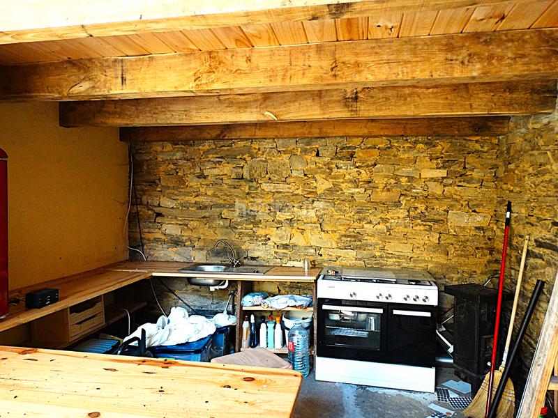 Foto 13257276-6844-4fc3-a278-1bf1824aef87. Masía conjunto de edificaciones tradicionales para rehabilitar en el interior de lugo en Vilalba