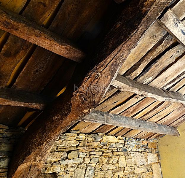 Foto 2b66b2e0-39b3-4037-9390-dea51abcadaa. Masía conjunto de edificaciones tradicionales para rehabilitar en el interior de lugo en Vilalba