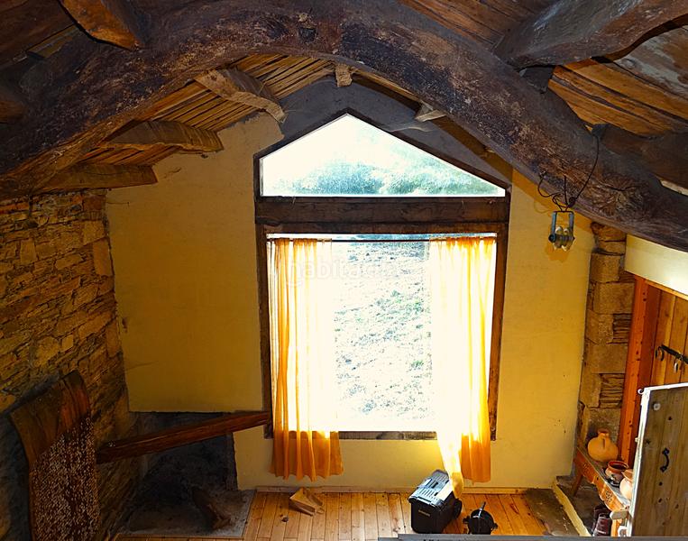 Foto 2e3e4fd5-cc37-459d-9677-18f3fb634eb5. Masía conjunto de edificaciones tradicionales para rehabilitar en el interior de lugo en Vilalba