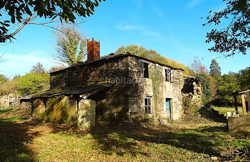 Foto 31dca185-ab5c-418a-bff9-c72ae90a6ffa. Masía conjunto de edificaciones tradicionales para rehabilitar en el interior de lugo en Vilalba