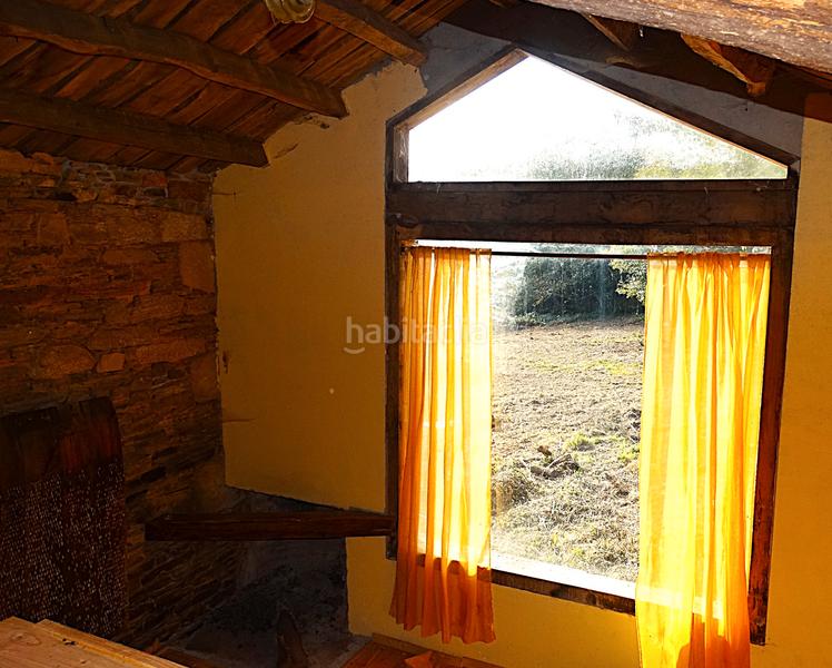 Foto 4785de4a-9384-4293-a0dd-74295063e46e. Masía conjunto de edificaciones tradicionales para rehabilitar en el interior de lugo en Vilalba