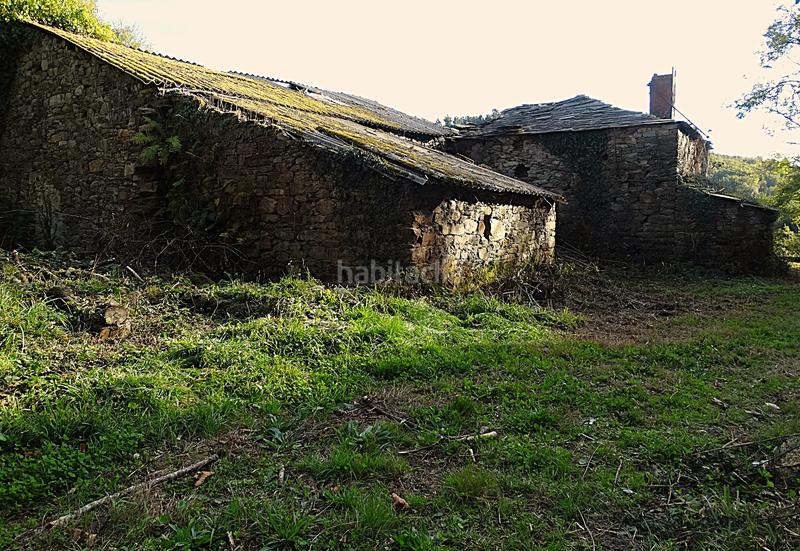 Foto 69c95123-bcec-4be5-aa8f-47478d037201. Masía conjunto de edificaciones tradicionales para rehabilitar en el interior de lugo en Vilalba