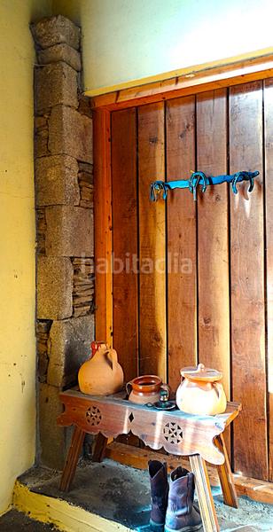 Foto abbb4811-98e9-48f0-82ef-ad99a7f50a35. Masía conjunto de edificaciones tradicionales para rehabilitar en el interior de lugo en Vilalba
