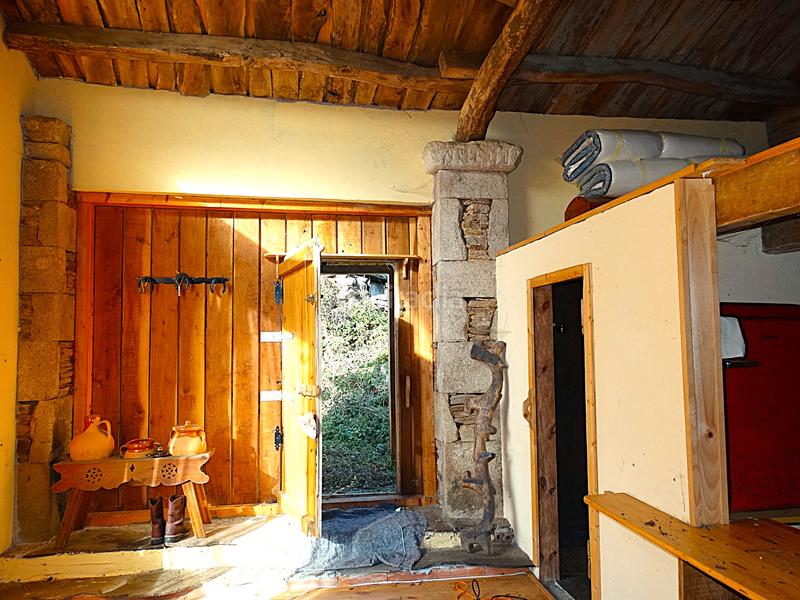 Foto dabcb9c7-2ee0-47ba-a551-26e441bd9682. Masía conjunto de edificaciones tradicionales para rehabilitar en el interior de lugo en Vilalba
