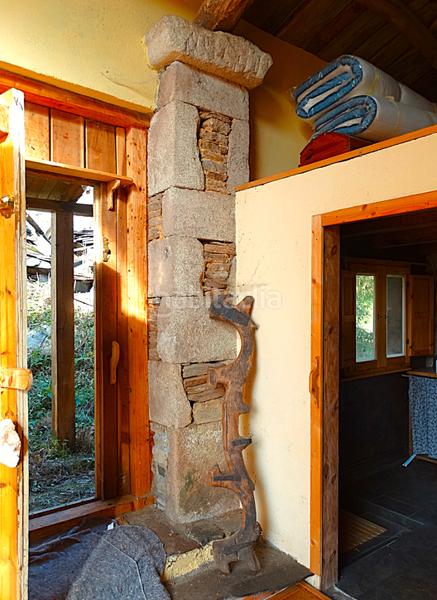 Foto efb95fbf-f75d-43a5-97d0-1d47c0821089. Masía conjunto de edificaciones tradicionales para rehabilitar en el interior de lugo en Vilalba