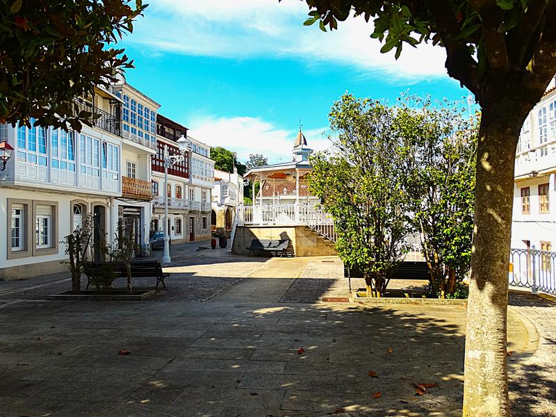 Foto 03cff31f-3af2-47ac-a982-774255bc0782. Dúplex venta conjunta de dos preciosos pisos en el casco antiguo (a coruña) en Cedeira