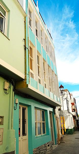 Foto 2b94a696-90c2-4652-b01d-451930c31478. Dúplex venta conjunta de dos preciosos pisos en el casco antiguo (a coruña) en Cedeira