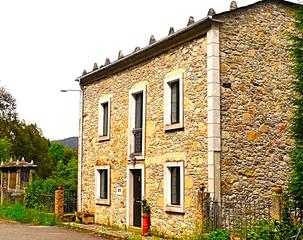 Masia a Ourol. Casa restaurada en ourol (lugo), con excelente comunicación, hor