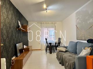 Flat in Riera. Piso para reforma integral con ascensor en zona riera