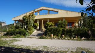 Xalet a Lloseta. Casa de campo en venta en lloseta