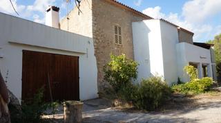 Lloguer Casa a Calvià Poble. Casa de campo en alquiler a 3.5 km del nucleo urbano de calvià