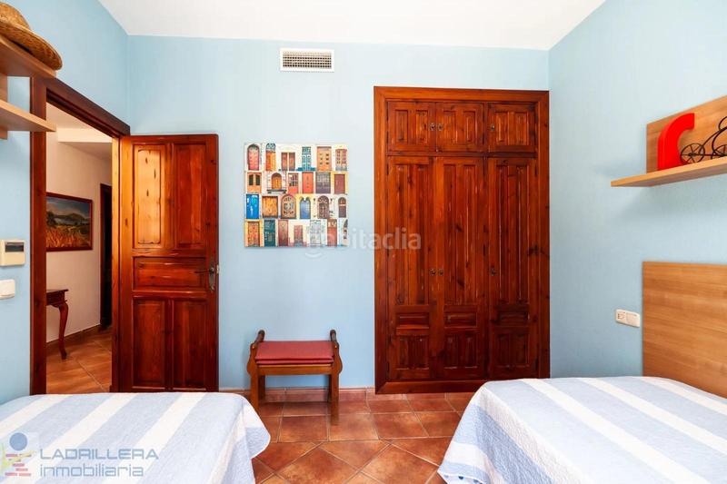 Foto 17ae4e28-ce6c-4080-991e-7adb5f55c99c. Chalet with heating pool in Núcleo urbano Chiclana de la Frontera