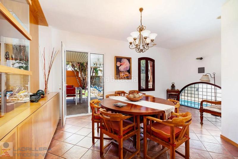 Foto 49c31f5a-272e-48c6-b7f1-a68360c31c26. Chalet with heating pool in Núcleo urbano Chiclana de la Frontera