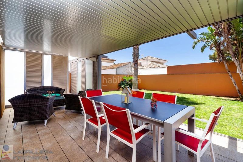 Foto 9eabb9af-6bda-4fa7-b7a5-43ca2da21b3d. Chalet with heating pool in Núcleo urbano Chiclana de la Frontera