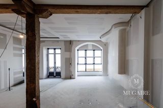 Piso en Plaza Circular. Vivienda de lujo, recien reformada en el centro de bilbao.